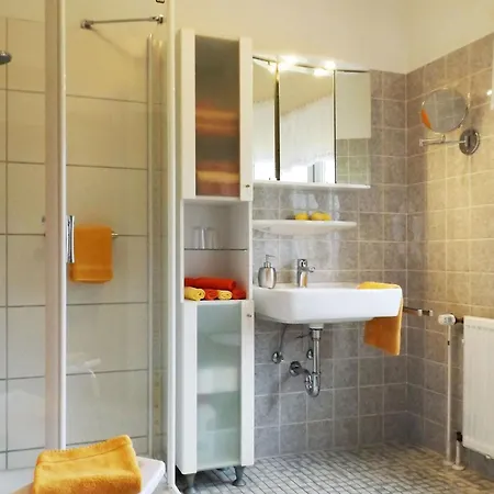 Apartment Premium-ferienwohnung Mit Balkon Und Bergblick By Interhome