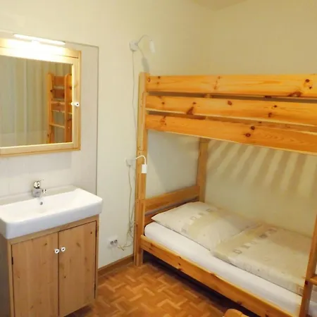 Apartment Premium-ferienwohnung Mit Balkon Und Bergblick By Interhome