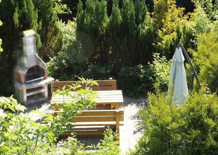 Apartment Premium-ferienwohnung Mit Balkon Und Bergblick By Interhome