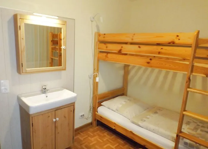 Apartment Premium-ferienwohnung Mit Balkon Und Bergblick By Interhome